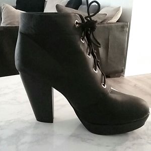 Top Moda Black Leather Chunky Stacked Heel Bootie